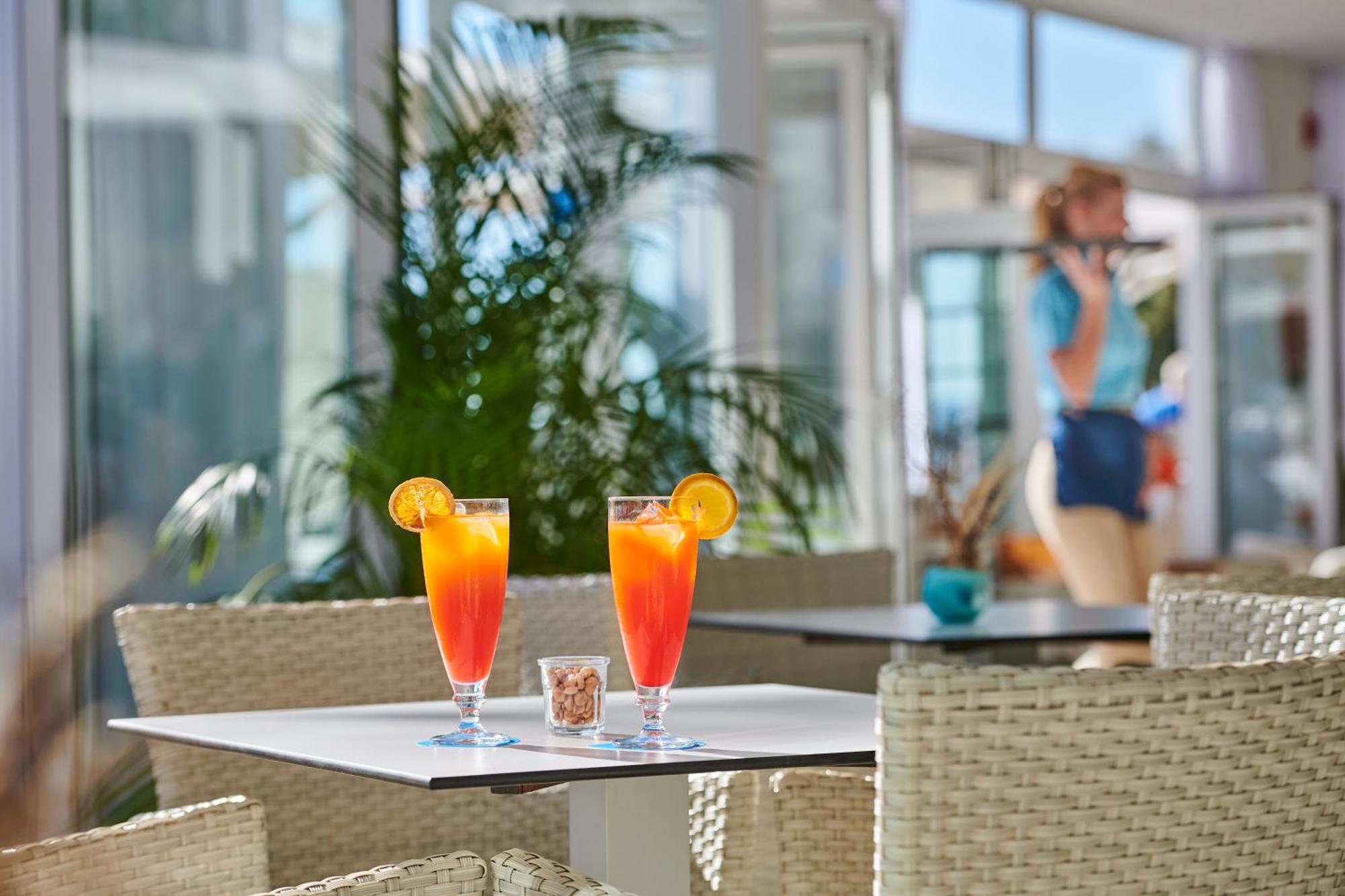 Grupotel Acapulco Playa - Adults Only Плайя де Пальма Экстерьер фото