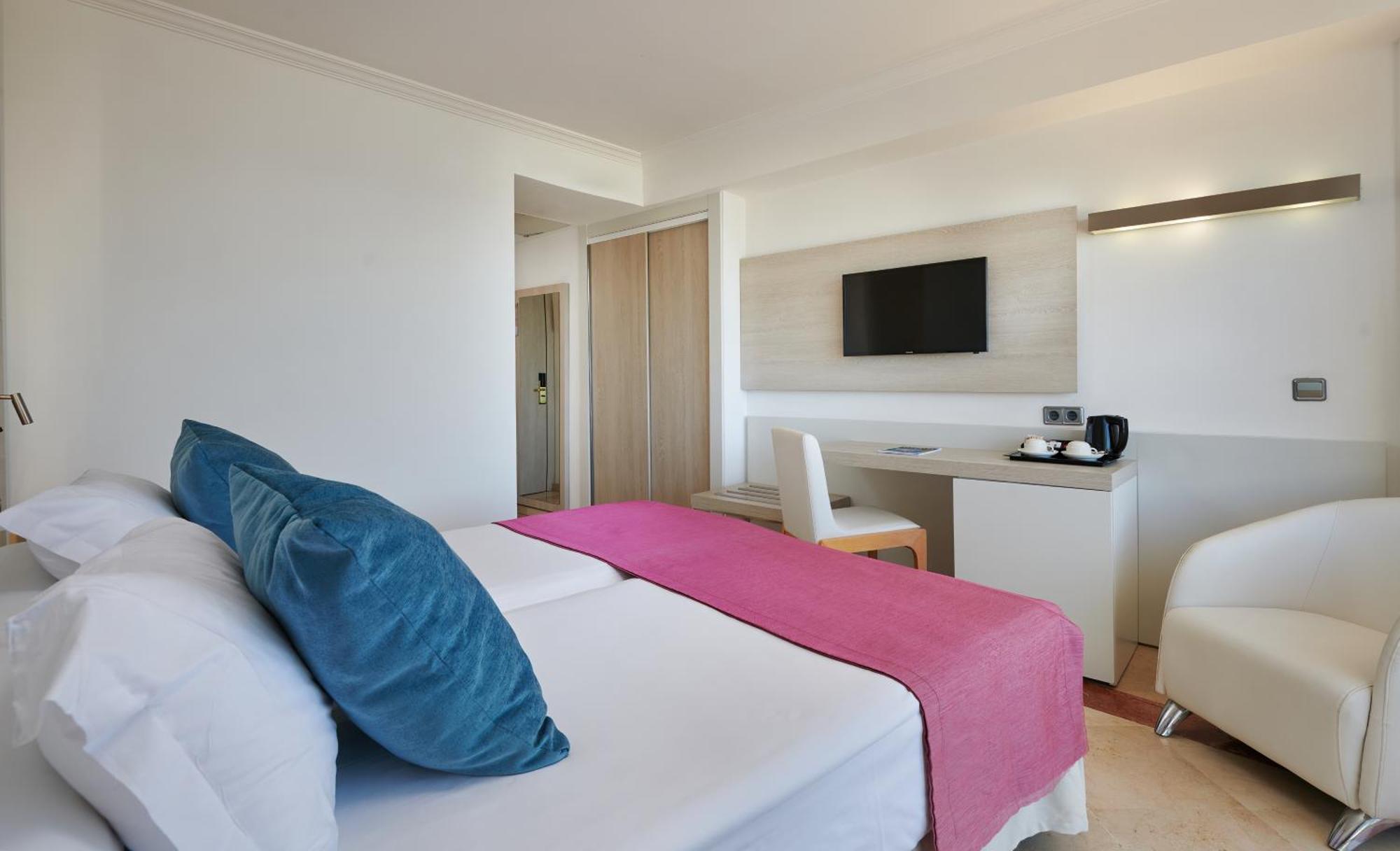 Grupotel Acapulco Playa - Adults Only Плайя де Пальма Экстерьер фото
